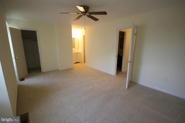 3920 BRADWATER ST, Fairfax, VA 22031