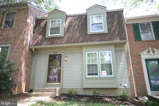 3920 BRADWATER ST, Fairfax, VA 22031