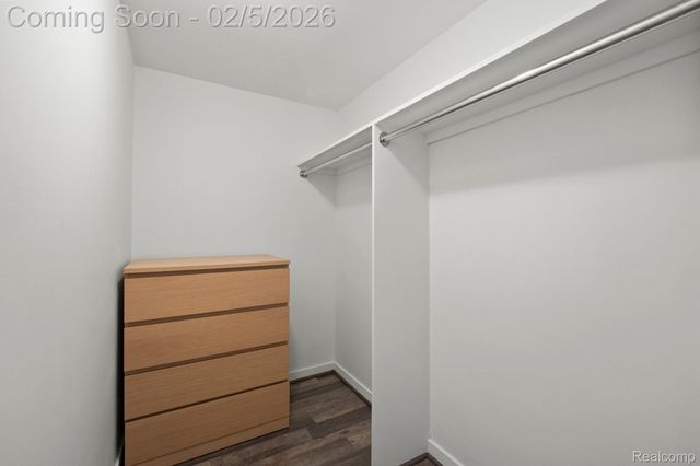 250 E HARBORTOWN Drive 1405, Detroit, MI 48207