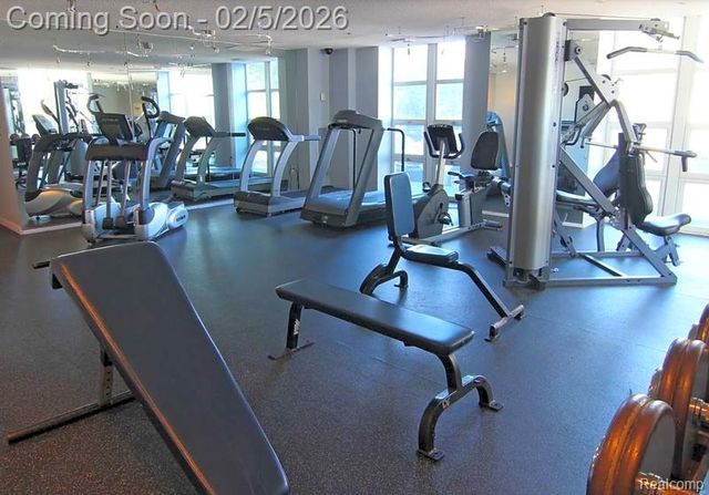 250 E HARBORTOWN Drive 1405, Detroit, MI 48207