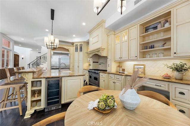 2516 Walnut Avenue, Manhattan Beach, CA 90266