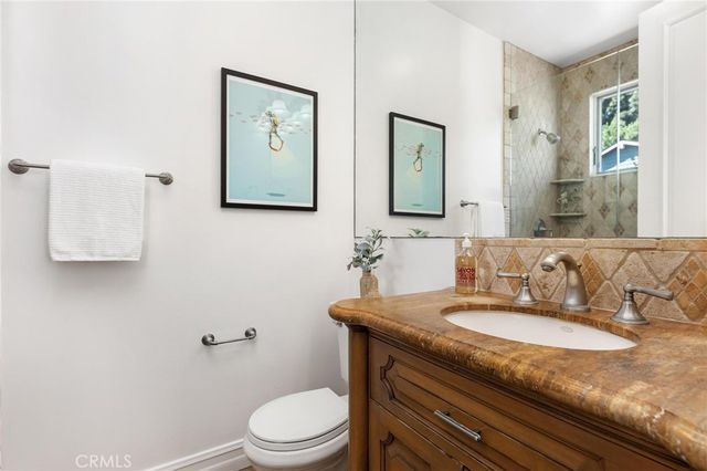 2516 Walnut Avenue, Manhattan Beach, CA 90266