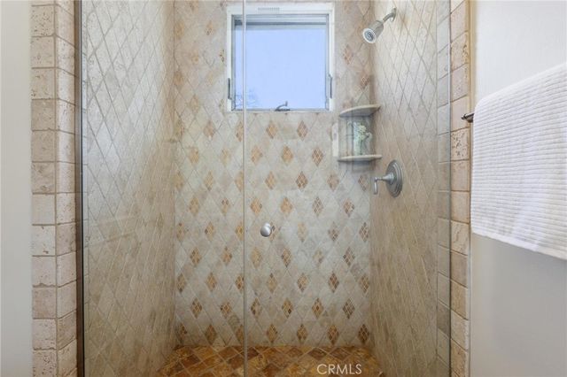 2516 Walnut Avenue, Manhattan Beach, CA 90266