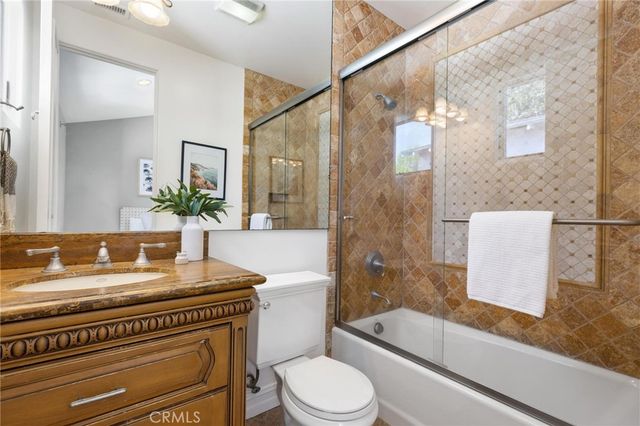 2516 Walnut Avenue, Manhattan Beach, CA 90266