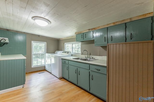 1059 County Road 639, Mentone, AL 35984