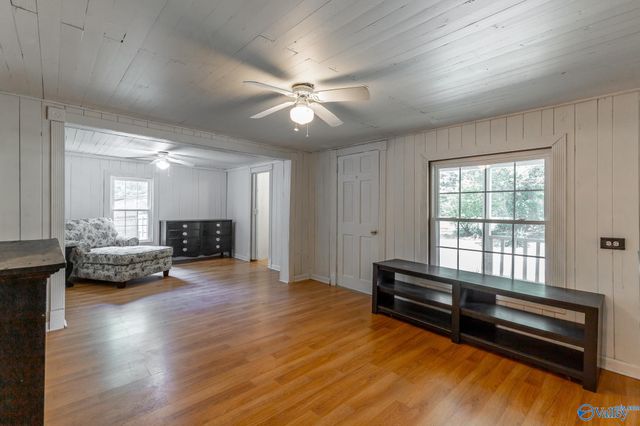 1059 County Road 639, Mentone, AL 35984