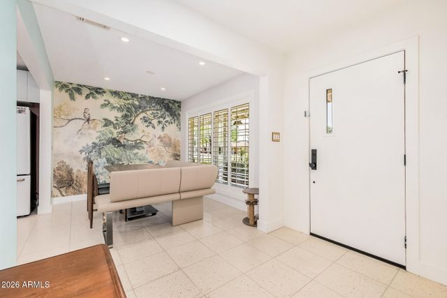 6811 N 11TH Place, Phoenix, AZ 85014