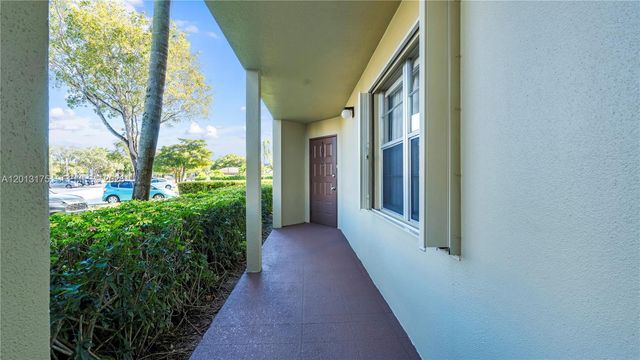 13000 SW 15th Ct 101U, Pembroke Pines, FL 33027