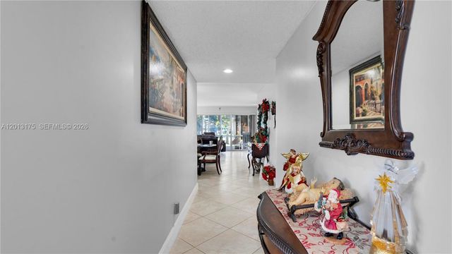 13000 SW 15th Ct 101U, Pembroke Pines, FL 33027
