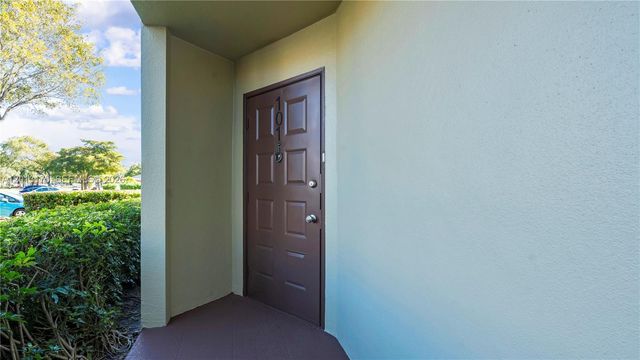 13000 SW 15th Ct 101U, Pembroke Pines, FL 33027