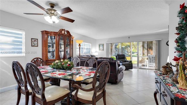 13000 SW 15th Ct 101U, Pembroke Pines, FL 33027