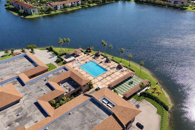 13000 SW 15th Ct 101U, Pembroke Pines, FL 33027