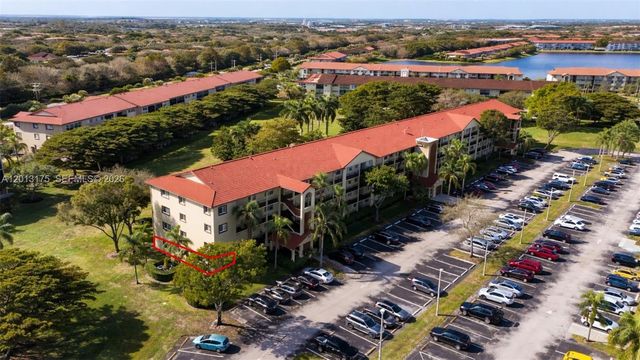 13000 SW 15th Ct 101U, Pembroke Pines, FL 33027