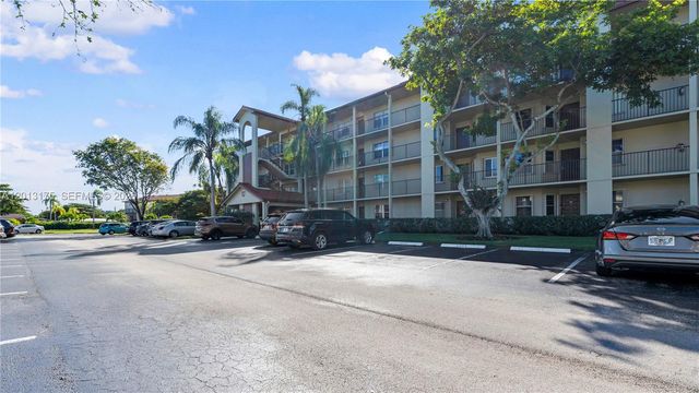 13000 SW 15th Ct 101U, Pembroke Pines, FL 33027
