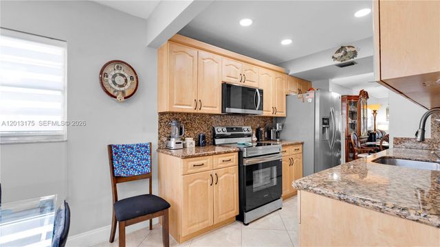 13000 SW 15th Ct 101U, Pembroke Pines, FL 33027