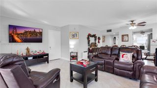 13000 SW 15th Ct 101U, Pembroke Pines, FL 33027
