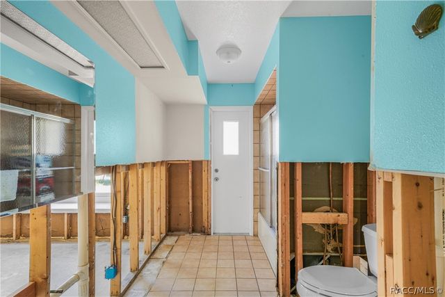 11929 W Riverhaven Drive, Homosassa, FL 34448