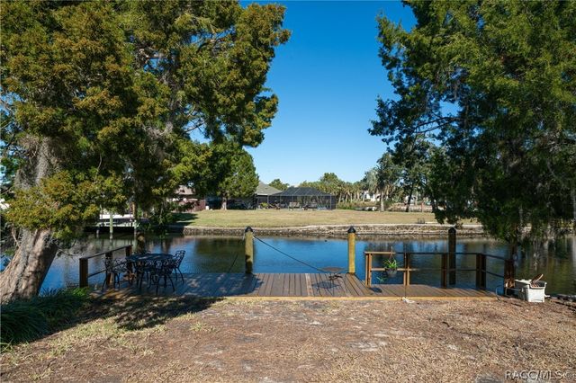11929 W Riverhaven Drive, Homosassa, FL 34448
