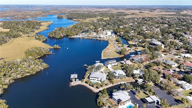 11929 W Riverhaven Drive, Homosassa, FL 34448