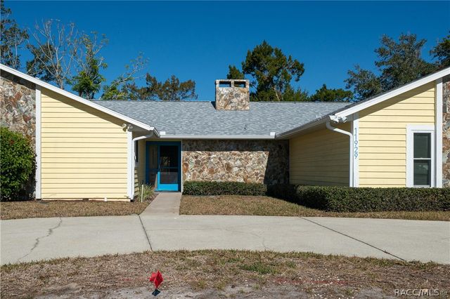 11929 W Riverhaven Drive, Homosassa, FL 34448