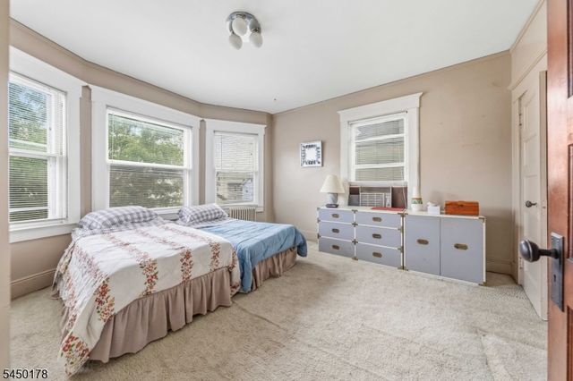 614 16 Bailey Ave, Elizabeth City, NJ 07208