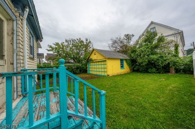 614 16 Bailey Ave, Elizabeth City, NJ 07208
