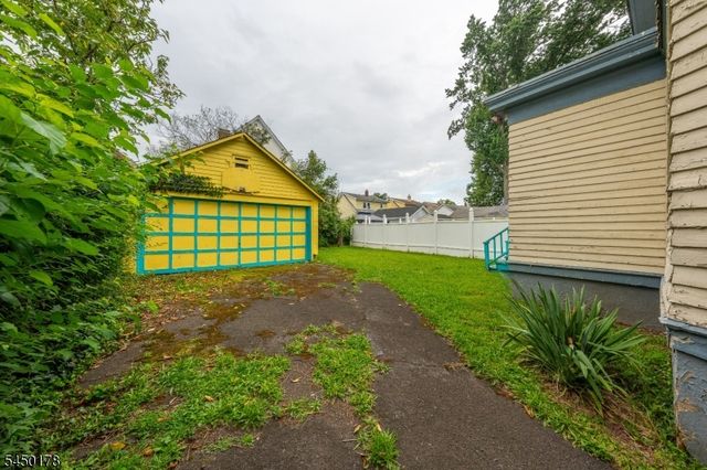 614 16 Bailey Ave, Elizabeth City, NJ 07208
