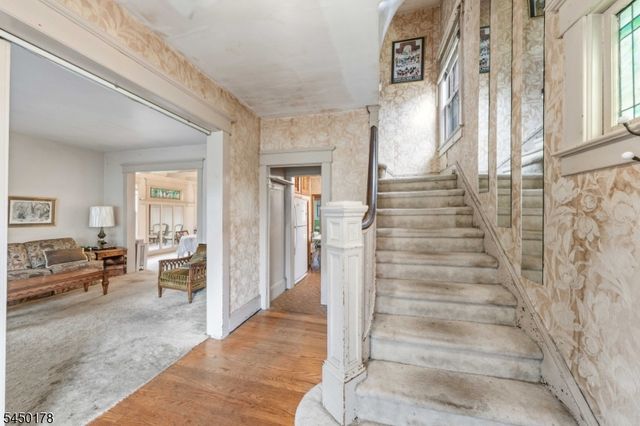 614 16 Bailey Ave, Elizabeth City, NJ 07208