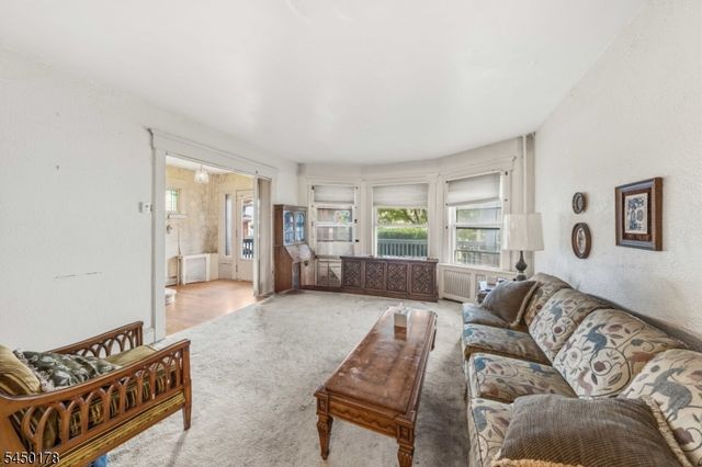 614 16 Bailey Ave, Elizabeth City, NJ 07208