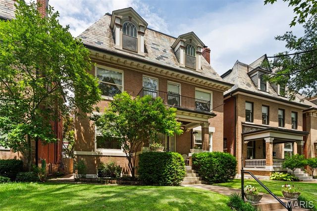 6157 Kingsbury Avenue, St Louis, MO 63112