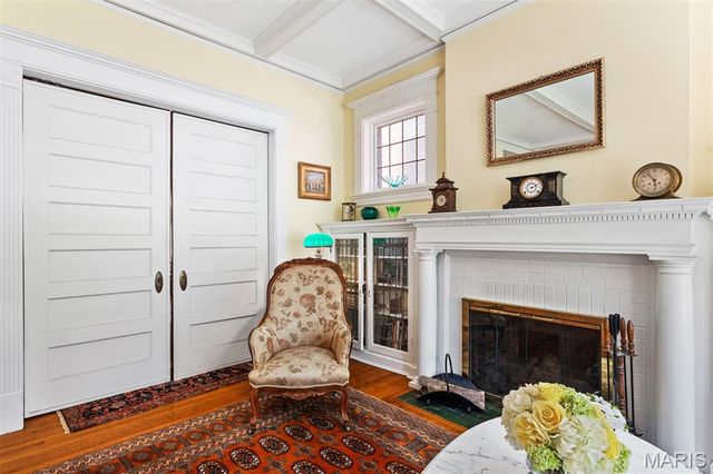 6157 Kingsbury Avenue, St Louis, MO 63112