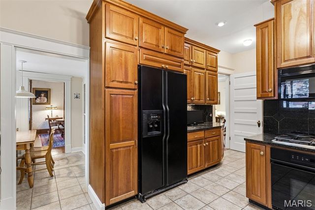 6157 Kingsbury Avenue, St Louis, MO 63112
