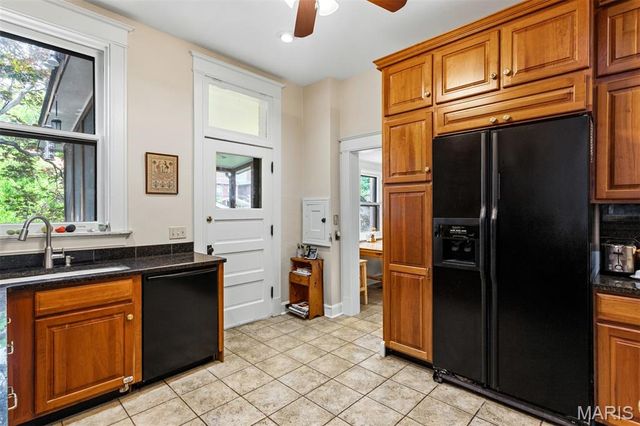 6157 Kingsbury Avenue, St Louis, MO 63112
