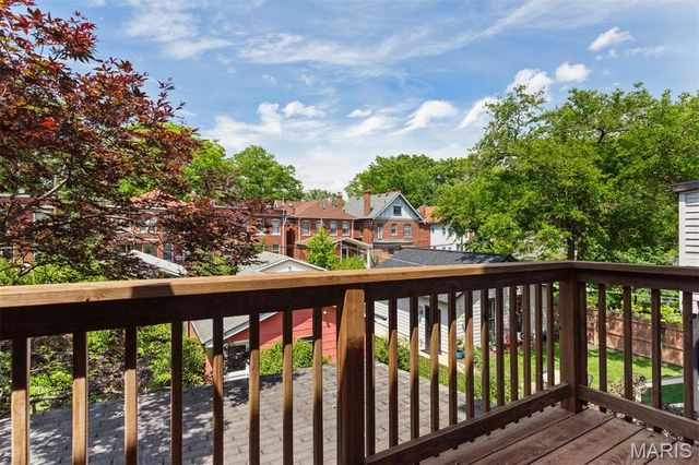 6157 Kingsbury Avenue, St Louis, MO 63112
