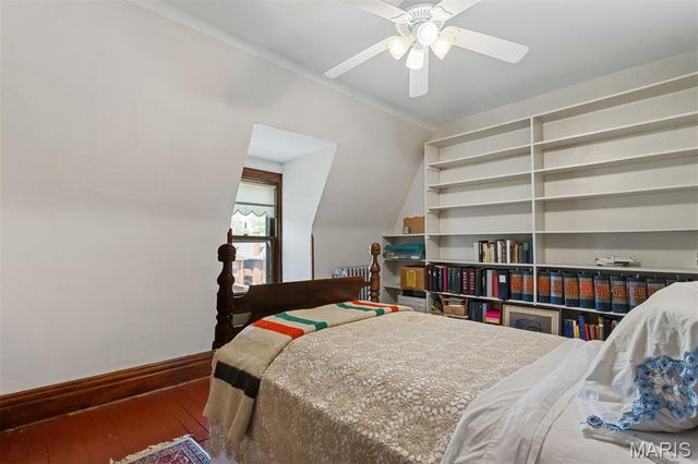 6157 Kingsbury Avenue, St Louis, MO 63112