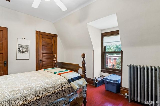 6157 Kingsbury Avenue, St Louis, MO 63112