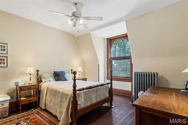 6157 Kingsbury Avenue, St Louis, MO 63112
