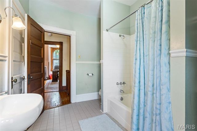 6157 Kingsbury Avenue, St Louis, MO 63112