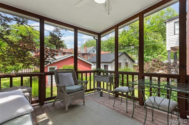 6157 Kingsbury Avenue, St Louis, MO 63112