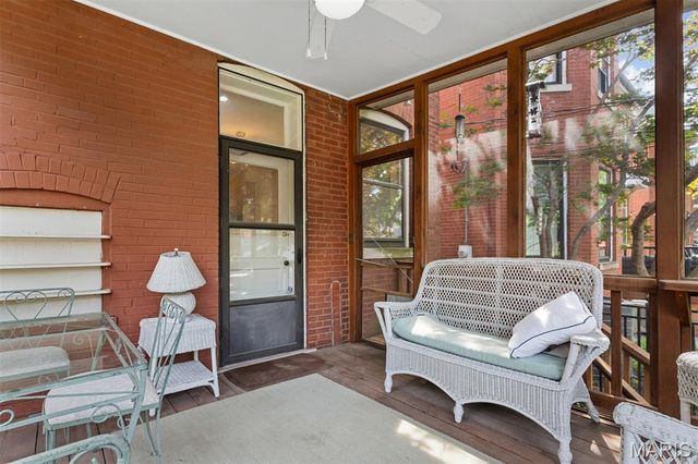 6157 Kingsbury Avenue, St Louis, MO 63112