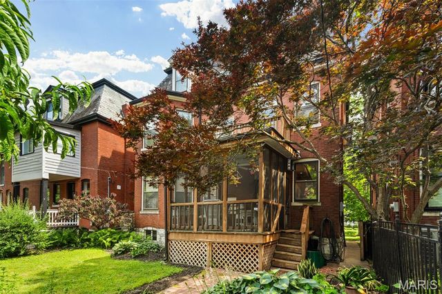 6157 Kingsbury Avenue, St Louis, MO 63112