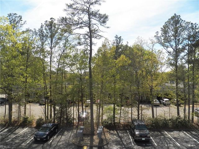 12663 Daybreak CIR, Newport News, VA 23602
