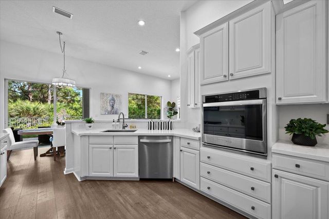 2023 Graden Drive, Palm Beach Gardens, FL 33410