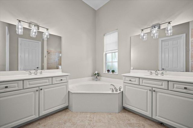 2023 Graden Drive, Palm Beach Gardens, FL 33410