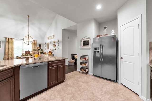 9123 Sierra Del Carmen, Conroe, TX 77303