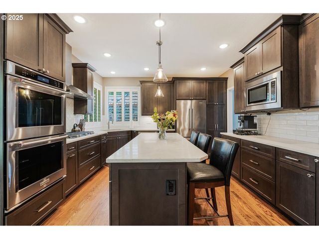 11107 Sw FLORES St, Wilsonville, OR 97070