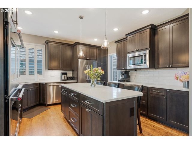 11107 Sw FLORES St, Wilsonville, OR 97070