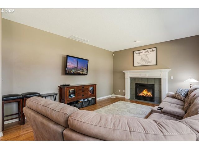 11107 Sw FLORES St, Wilsonville, OR 97070