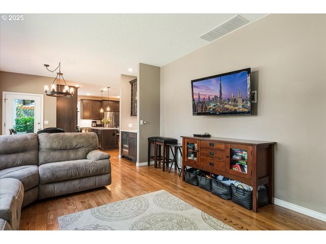 11107 Sw FLORES St, Wilsonville, OR 97070