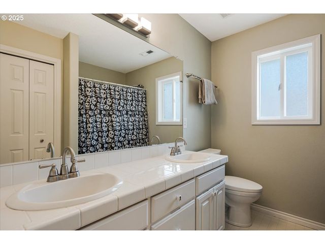 11107 Sw FLORES St, Wilsonville, OR 97070